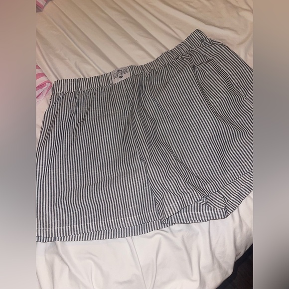 Women’s shein shorts - Picture 4 of 5